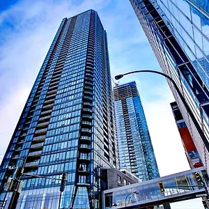  Appartement Skyline Penthouse & Condo - Downtown Montreal - Pool Spa Parking