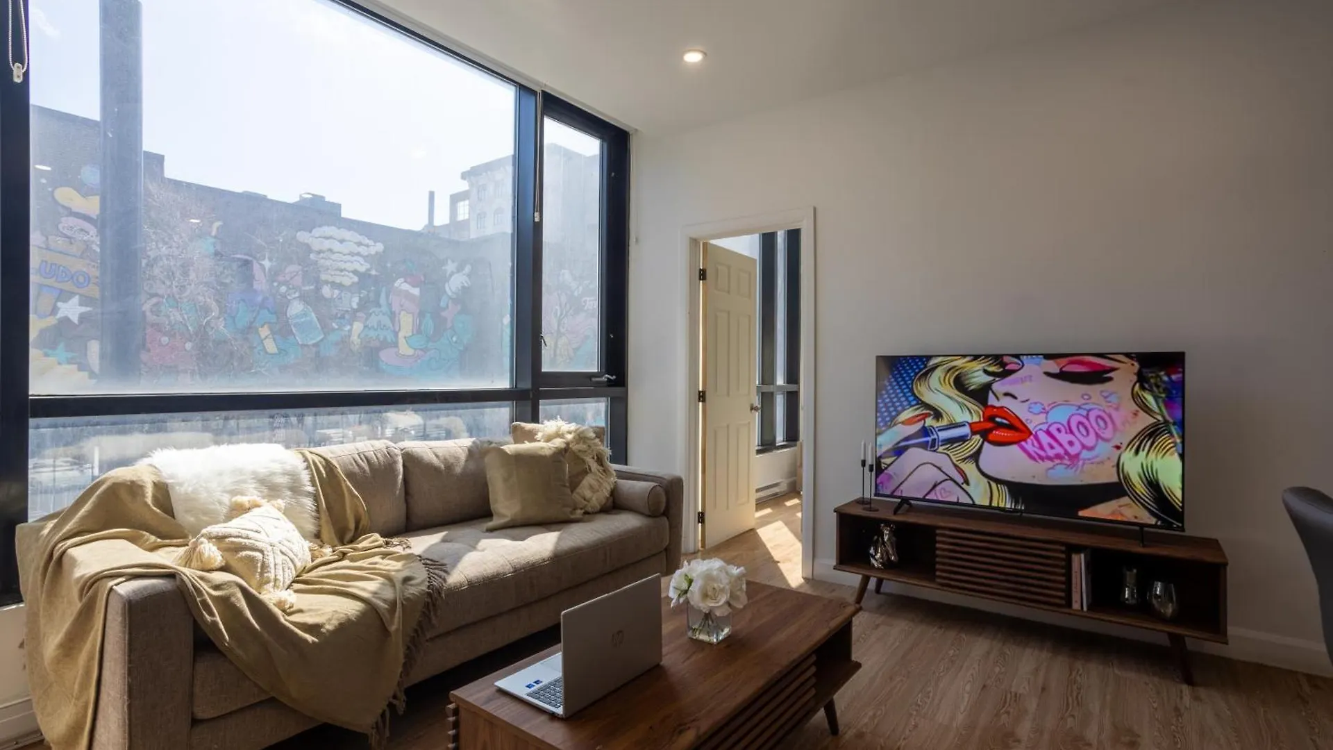 Cute 1Bdr Apt On Bishop St- Heart Of Mtl Montreal